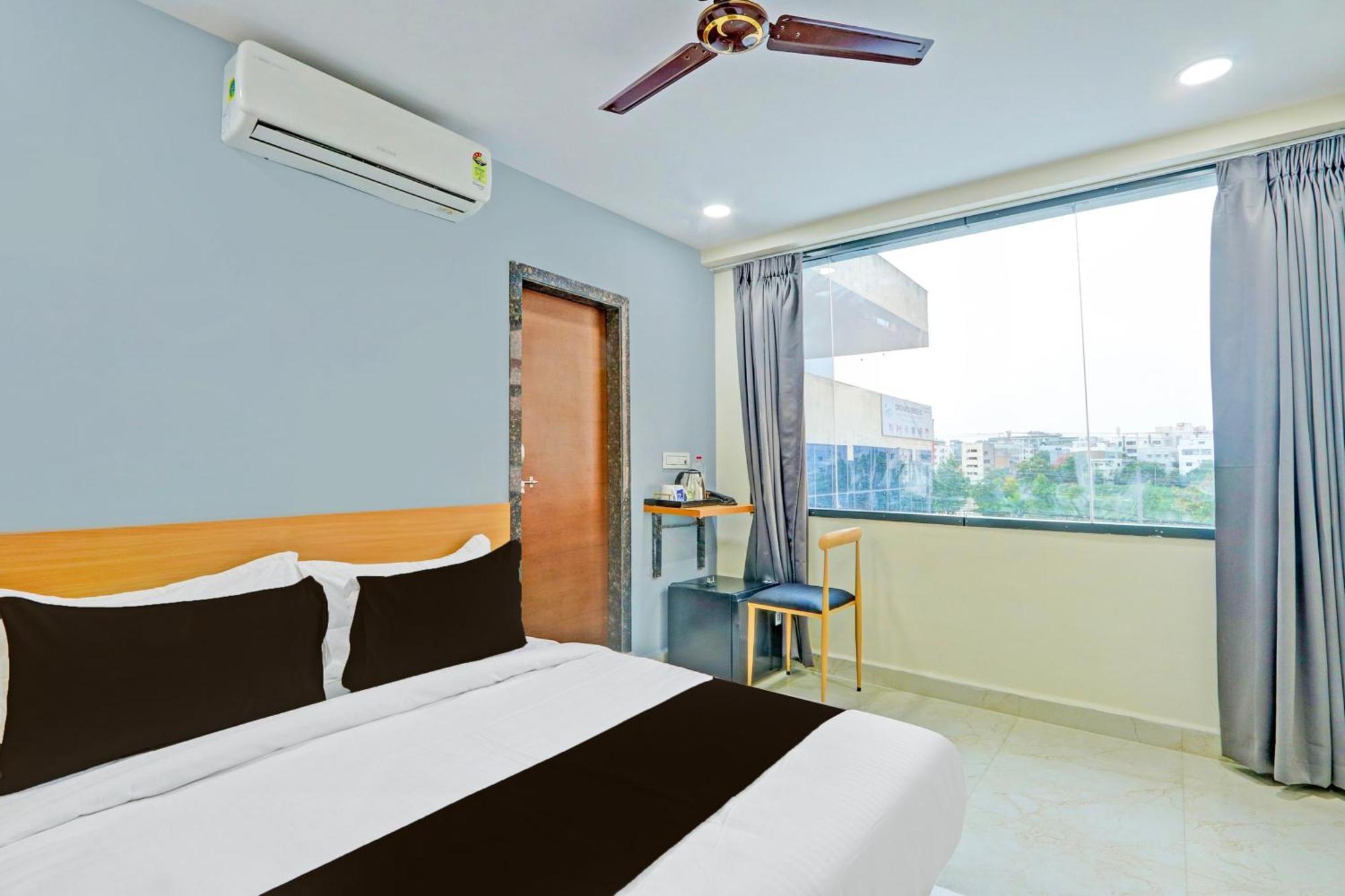 Townhouse La Vista Inn Grand Hotel Upal Exterior foto