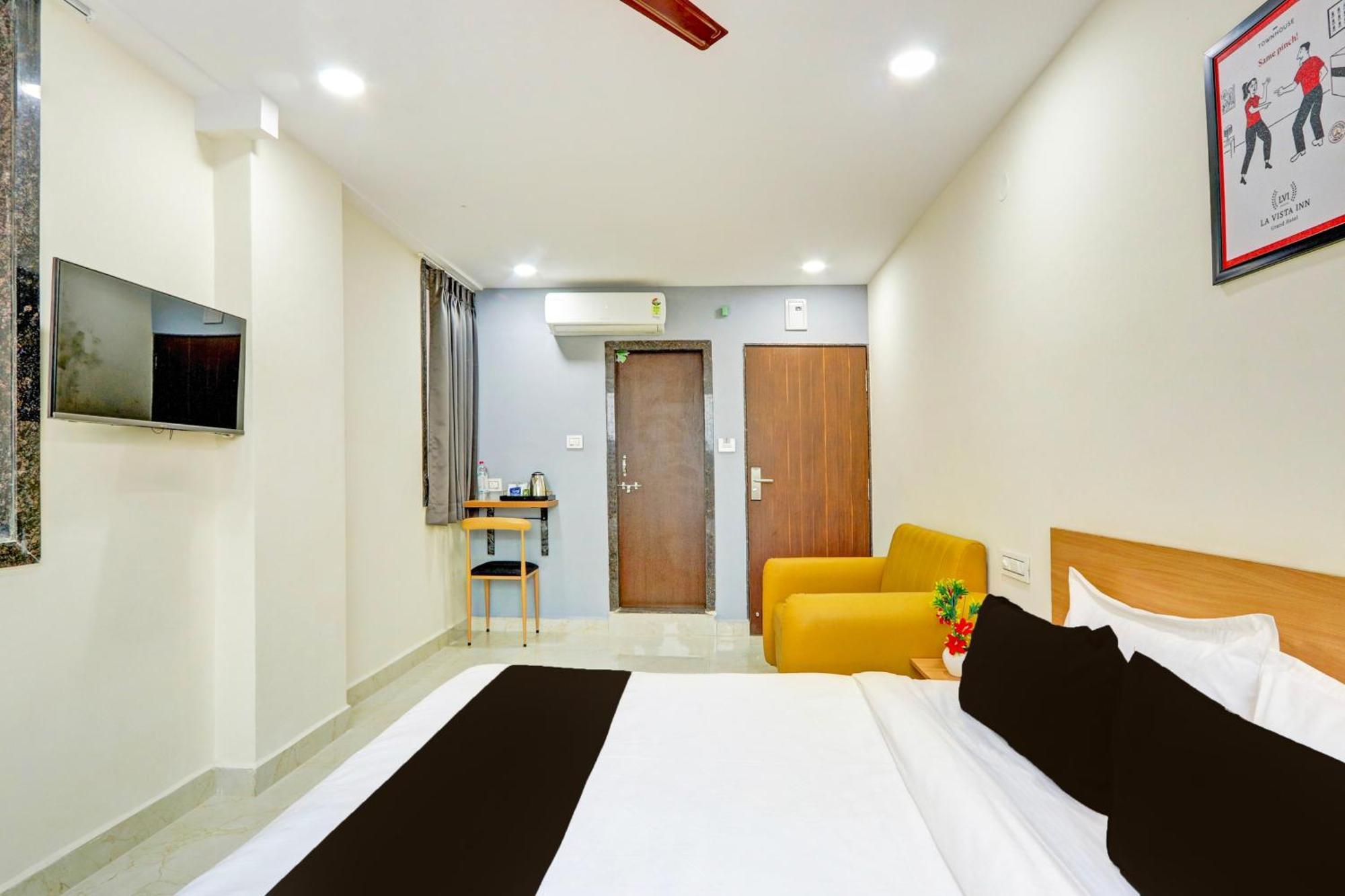 Townhouse La Vista Inn Grand Hotel Upal Exterior foto